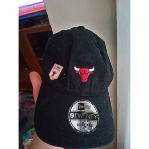 NWT Chicago Bulls baseball cap.